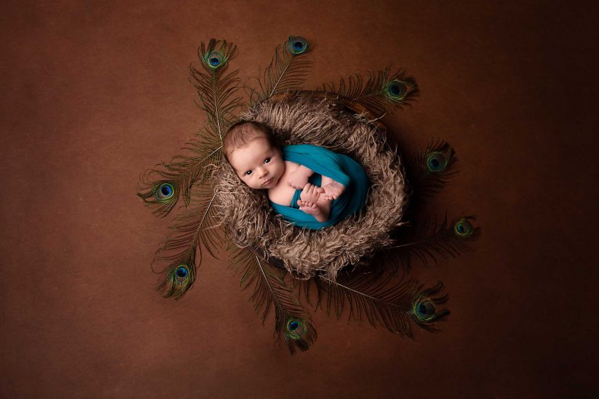 Photo-bebe-naissance-Photographe-bebe-regard-d-auteur-Coralie-Rauch