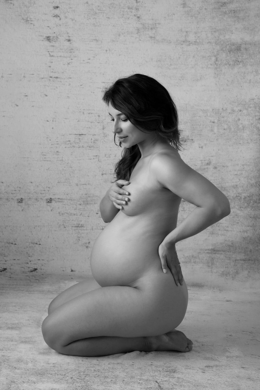 Photo-Femme-enceinte-nue-Photographe-portrait-seance-photo-grossesse-Agnes-Da-Cruz-regard-d-auteur-2