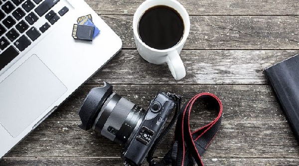 découvrez l'art de la photographie, une manière unique de capturer des moments, des émotions et des paysages. explorez des techniques, des conseils et des inspirations pour améliorer vos compétences en photo et immortaliser vos souvenirs.