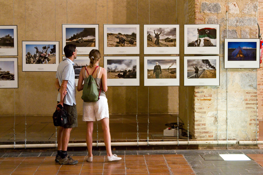 découvrez l'exposition verdets : une plongée artistique au cœur de la nature, mettant en lumière des œuvres inspirées par la beauté des paysages verts et l'écologie. une expérience unique pour tous les amateurs d'art et d'environnement.
