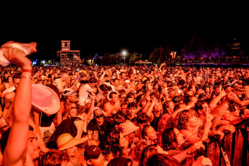 vivez la fête du bruit à landerneau à travers l'objectif: concerts vibrants, ambiance urbaine et conseils photo pour capturer des instants mémorables.