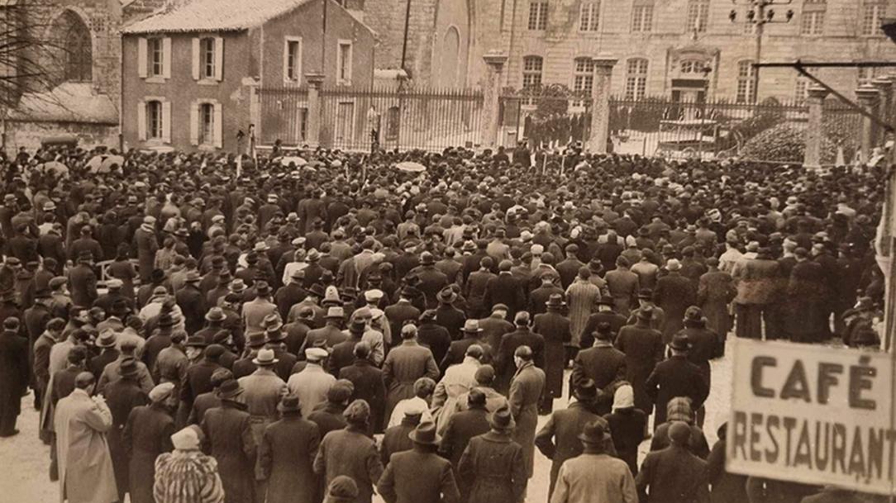 fermeture du photo-rail club à thouars : retour sur la fin d'une époque marquante pour les passionnés de modélisme ferroviaire et les habitants locaux.
