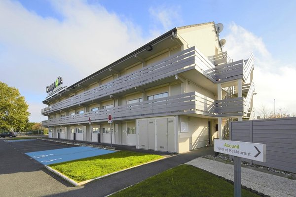 découvrez les charmes de la nature au printemps lors d'une exploration à chambray-lès-tours, entre paysages fleuris et balades revitalisantes.