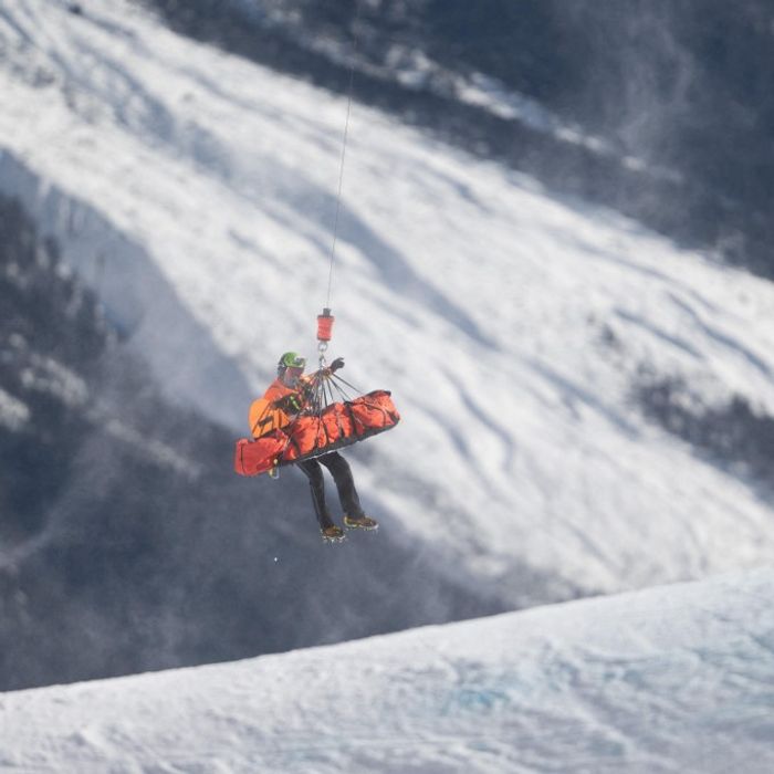 découvrez la photo choc de lindsey vonn après sa chute spectaculaire, un moment marquant pour la championne de ski.